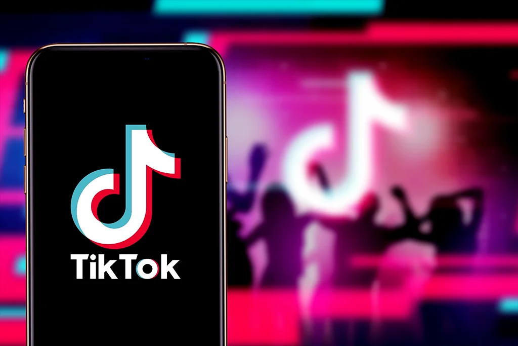 Será que eu preciso criar vídeos e dançar no TikTok para faturar mais?